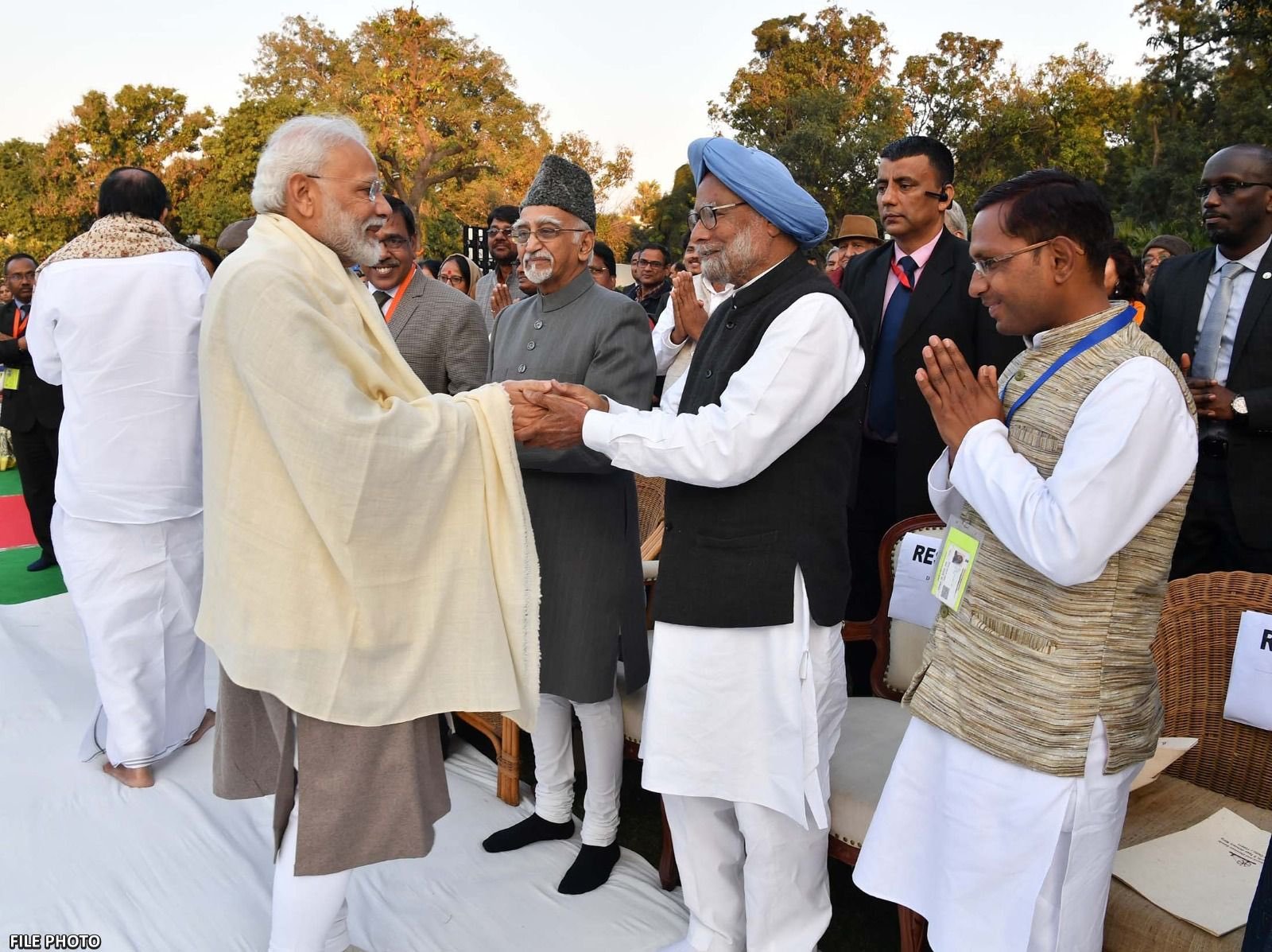 PM Modi mourns the demise of former PM Manmohan Singh