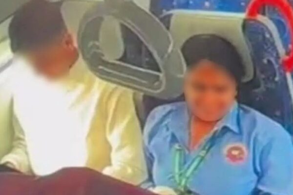 स्कूली कपल की अश्लील हरकतों के बाद लड़की ने आत्महत्या करने की कोशिश की